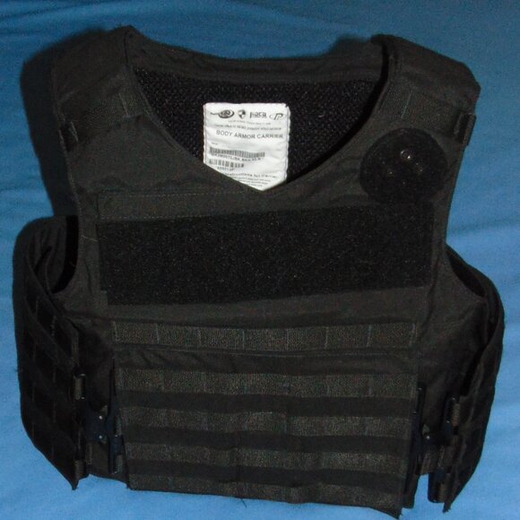 POINT BLANK  BODY ARMOR CARRIER  MOLLE STRAPS   52R - Picture 1 of 12